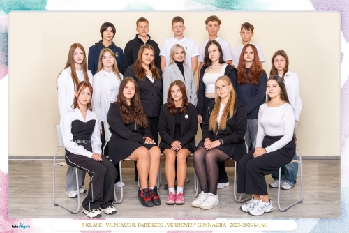 8 klasė – klasės vadovė Violina Romeikaitė-Gricė